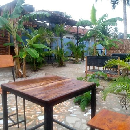 Kicec Bar And Guest House Airport ダル・エス・サラーム エクステリア 写真
