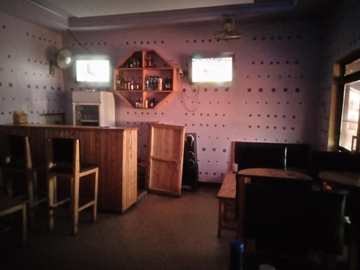 Kicec Bar And Guest House Airport ダル・エス・サラーム エクステリア 写真
