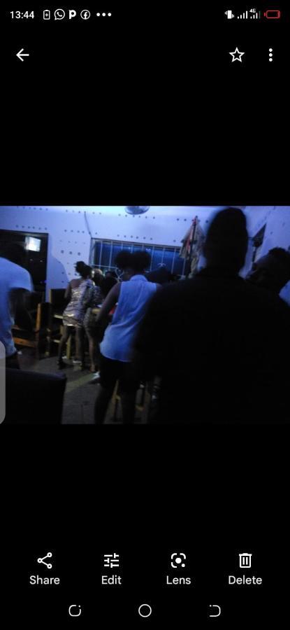 Kicec Bar And Guest House Airport ダル・エス・サラーム エクステリア 写真
