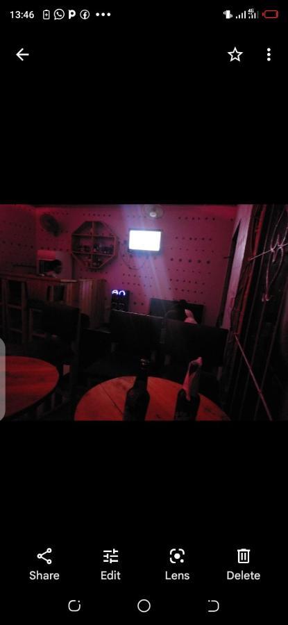 Kicec Bar And Guest House Airport ダル・エス・サラーム エクステリア 写真